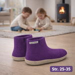 "Varme Uldstøvler Til Børn - Med Blød Ruskindssål - i Lilla Filt - fra Feet Treats - vist for og bagfra"
