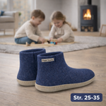"Bagside af mørkeblå børne-uldstøvler fra Feet Treats – viser skaftets højde, pasform og synligt brandmærke på ydersiden."