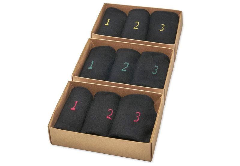 IQ Sox, "Usynlig" Footie, 3-pak, Bambus (Sort) pakket ind i flot beige æske.